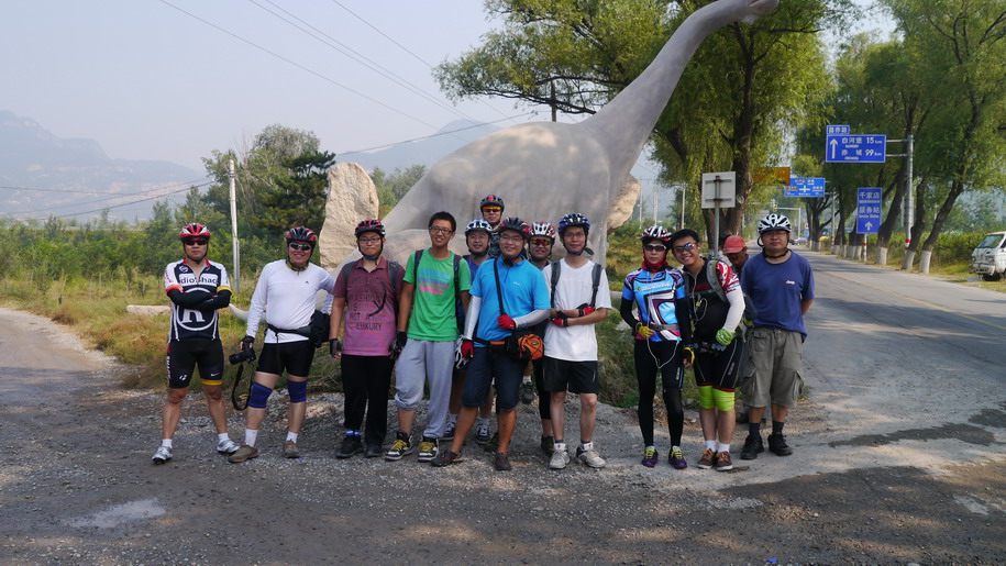 来个集体照，照片还是从左兄哪里偷来的