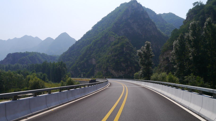 百里画廊 088_调整大小.JPG