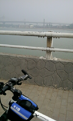 三家店水库，远处是六环桥