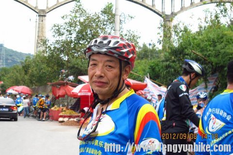 本人，长的对不住大家