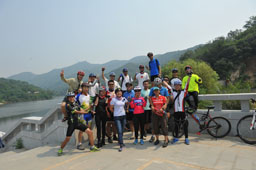 第一次香山骑行集体照