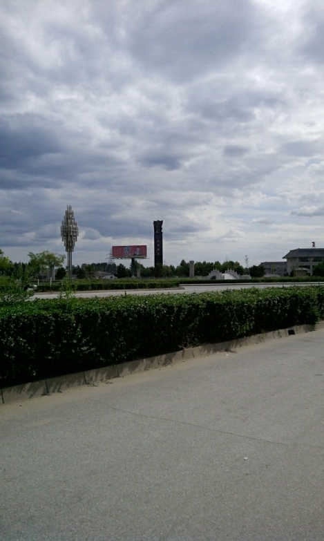 那天的云很好看，等我想起拍的时候错过好多