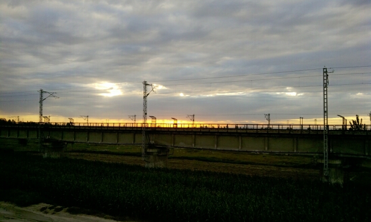 天边的红色云彩