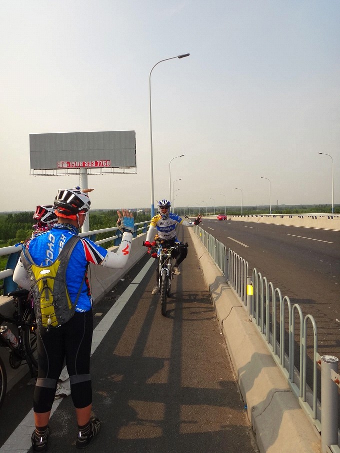 风流叔叔也上来了
