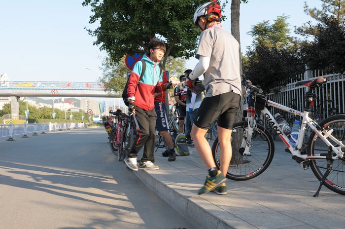 第二集合地点，双峪环岛