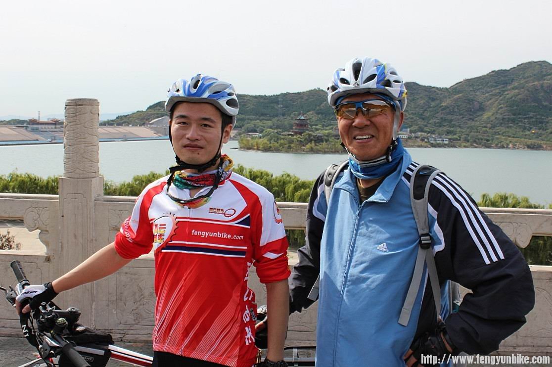 9就是他哥们想要照片，与我联系。