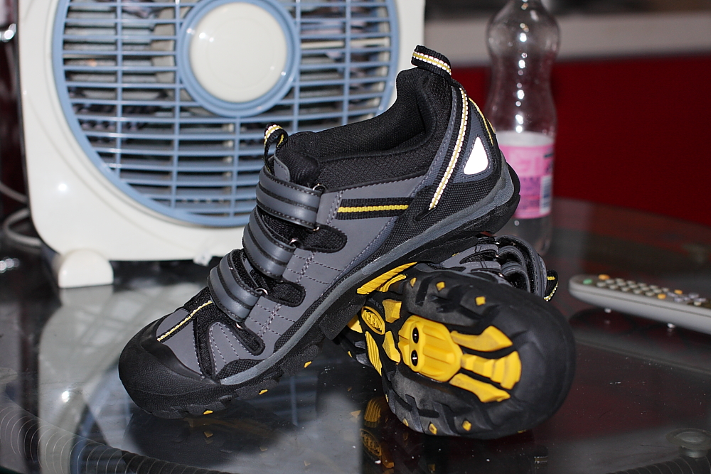 锁扣和keen的牛逼鞋底