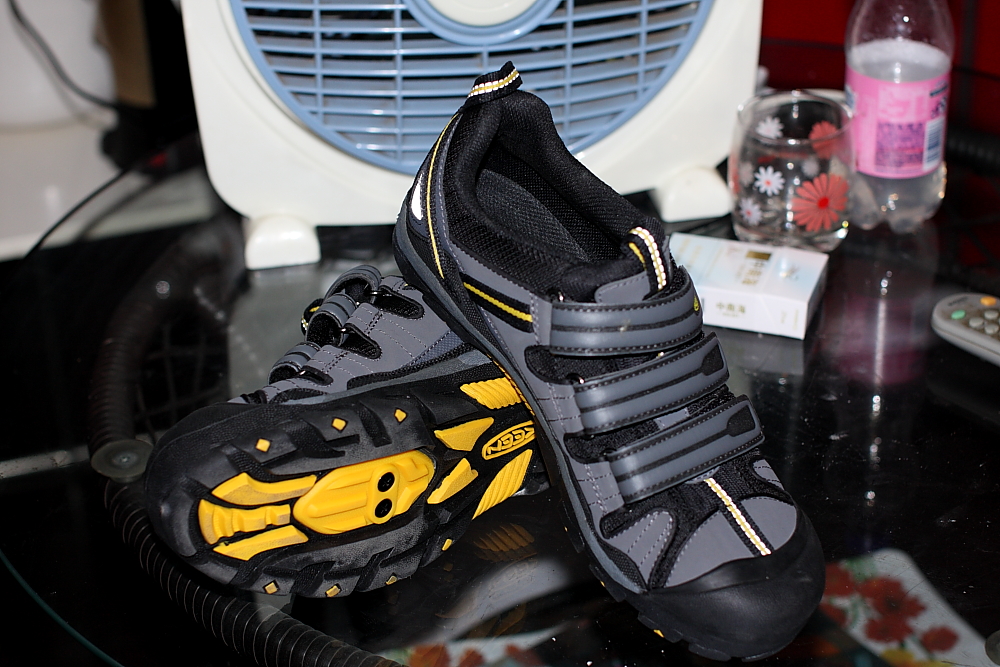 就是不在不骑行的时后，下来爬山啥的，鞋会很给力，不像我现在的骑行鞋，在山里面一走路，全坏了 ...