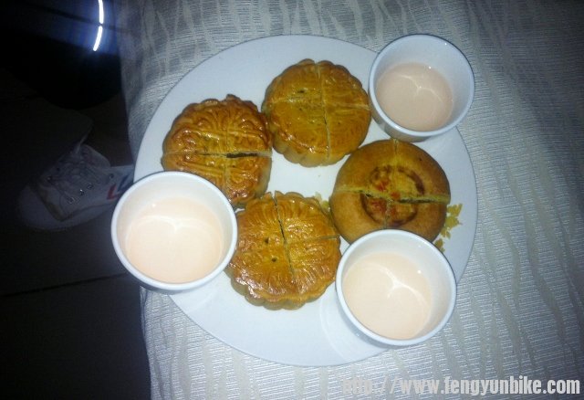 后城镇的当地月饼