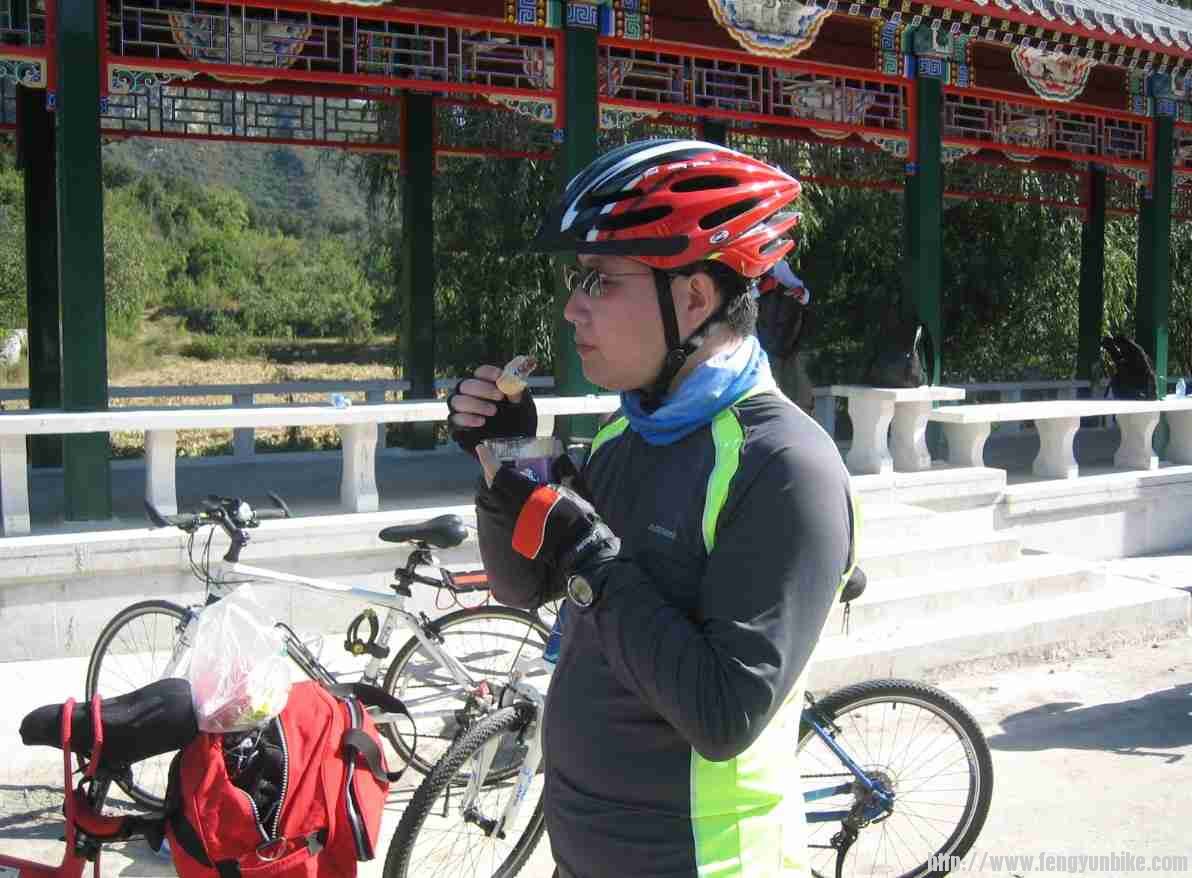 妙峰山5 月饼.jpg