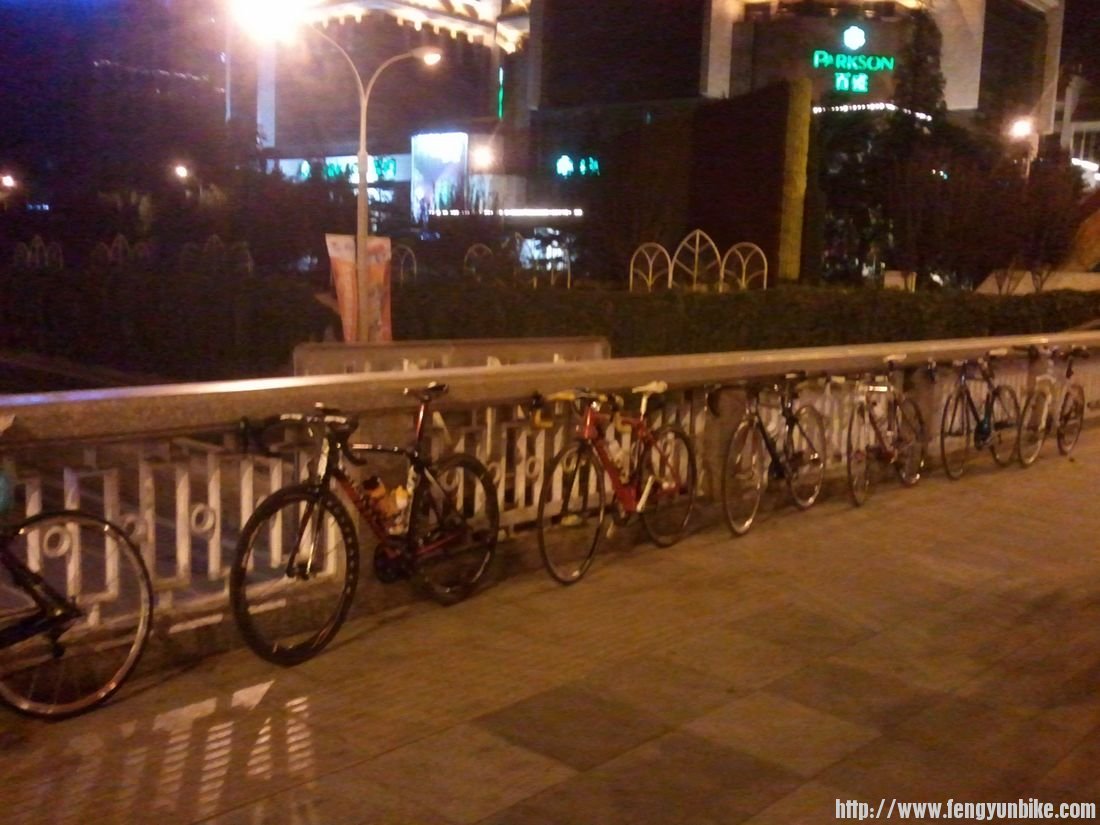 nEO_IMG_1219_2012101323005200_2012-10-13 23.00.52.jpg