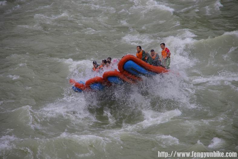 大渡河漂流