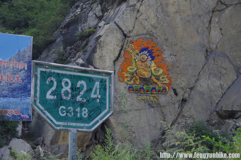 从这里开始看到藏式金刚像。。。。