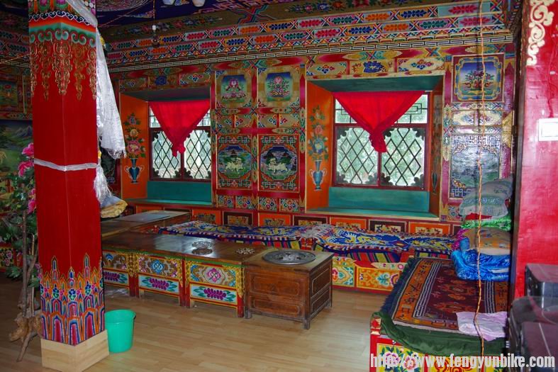 塔公草原藏民家