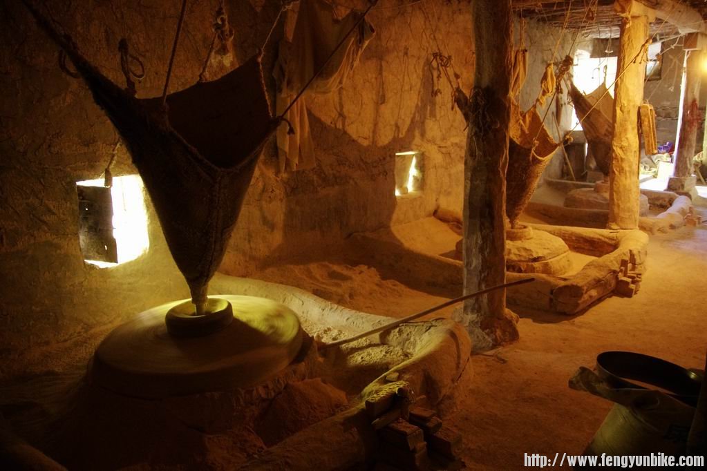 难得一见还在用的水磨房。。