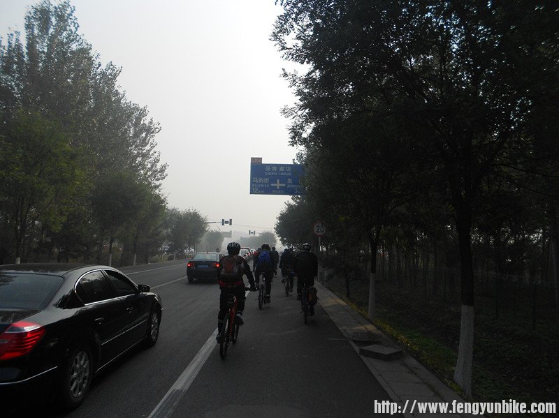 骑行在路上！