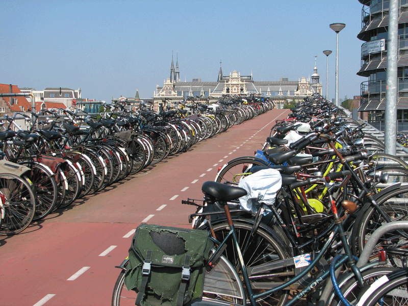 1913-Amsterdam-Bike-Parking.gif