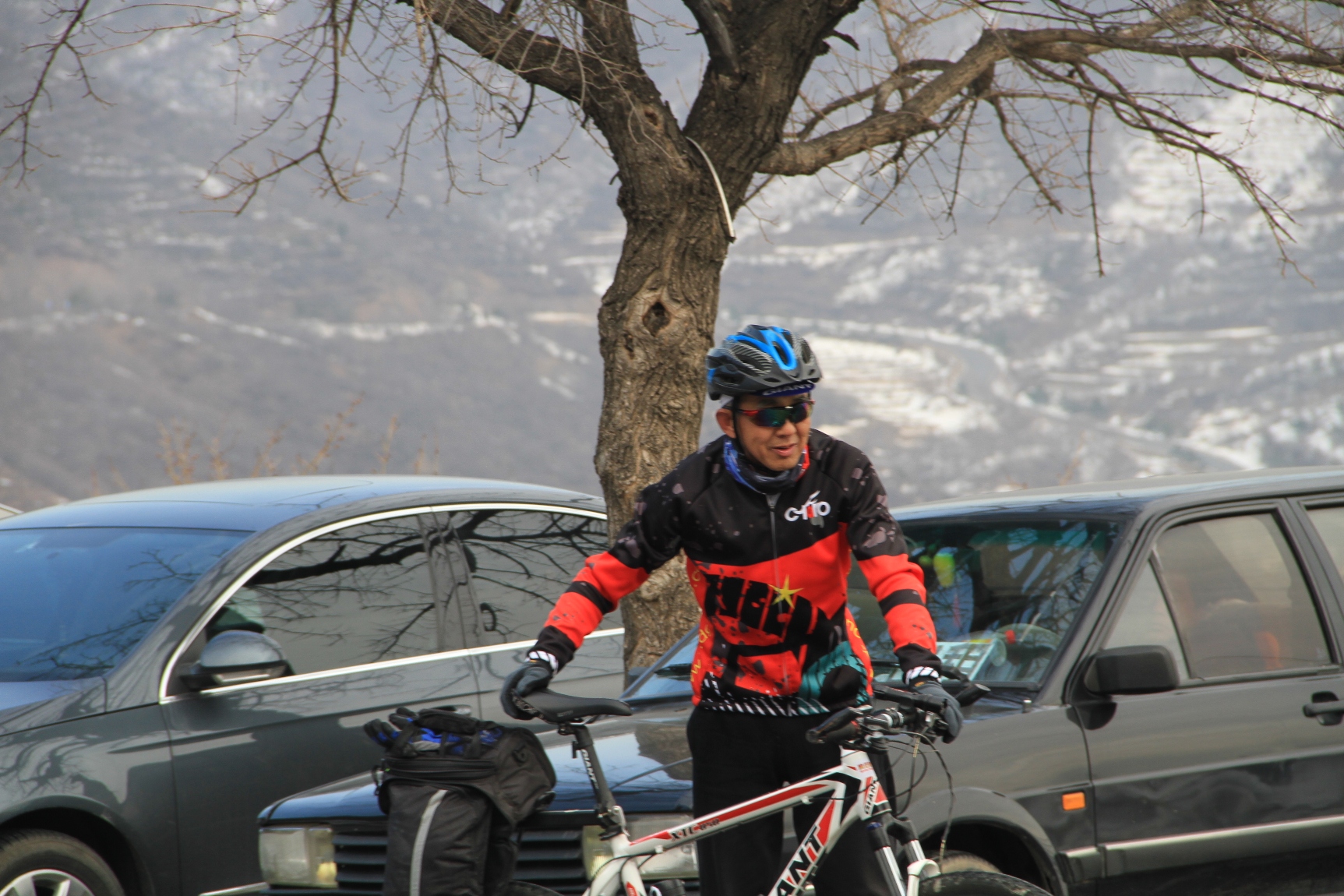 不减当年的古月山石