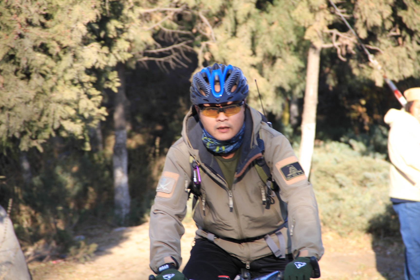 骑车打杂今天收队