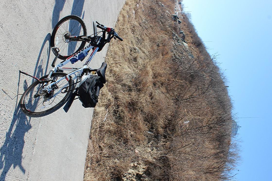 抢着拍一张还让男兵说一顿