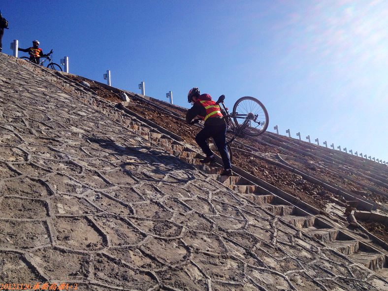 20121126秦承高速 006.jpg