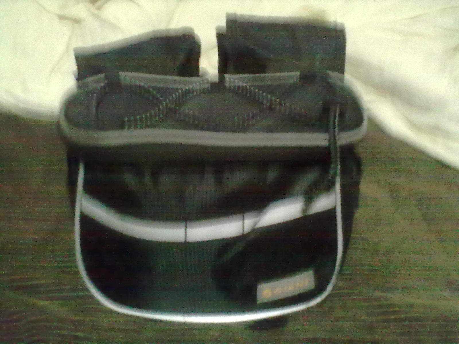 带背带和防雨罩