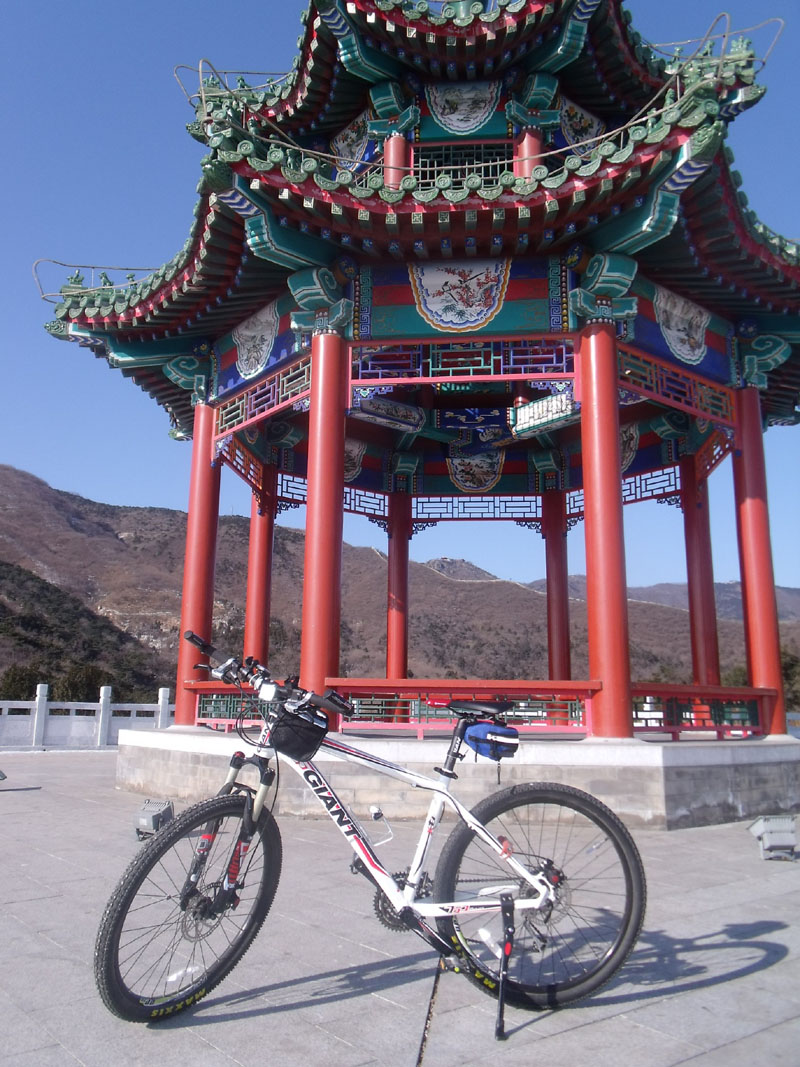 西山风景区的八角亭