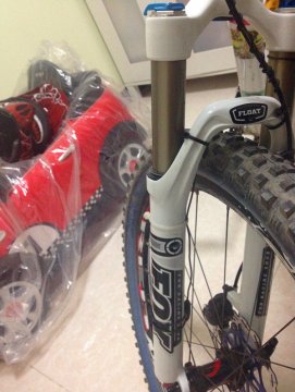 2013 FOX 32 F100 CTD