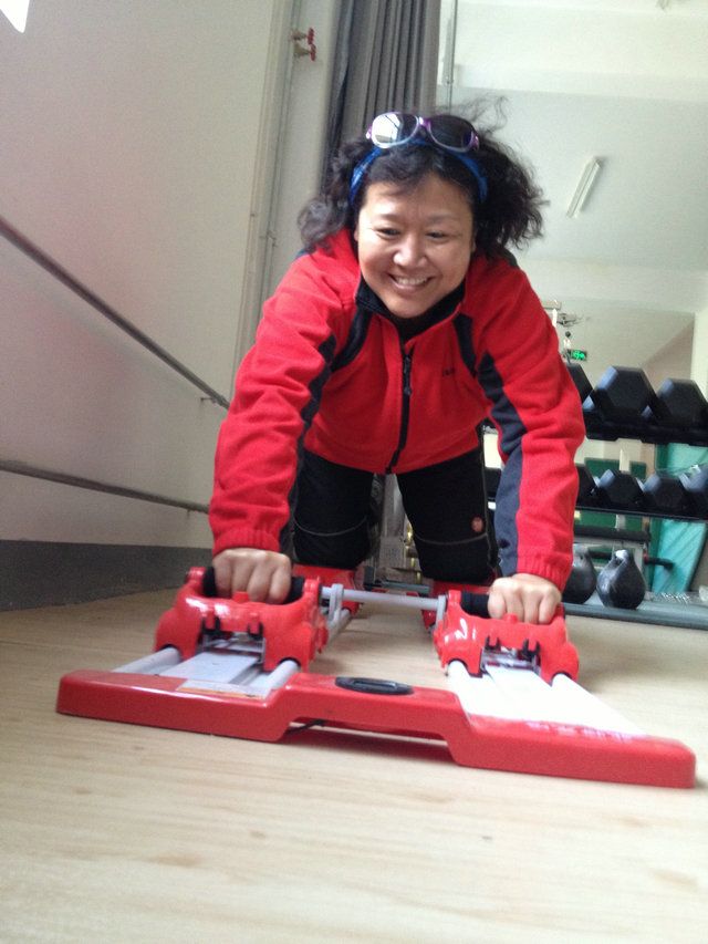 练习爬行的老牛