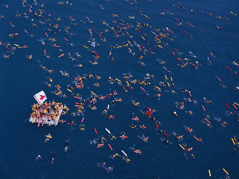 日月潭万人泳渡，每年中秋前后都有一年一次的横渡