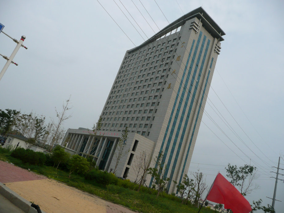 当地有名儿的大楼。