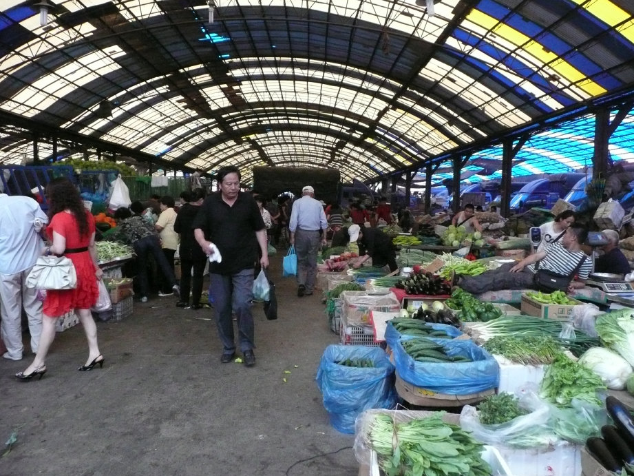 金州农贸市场。