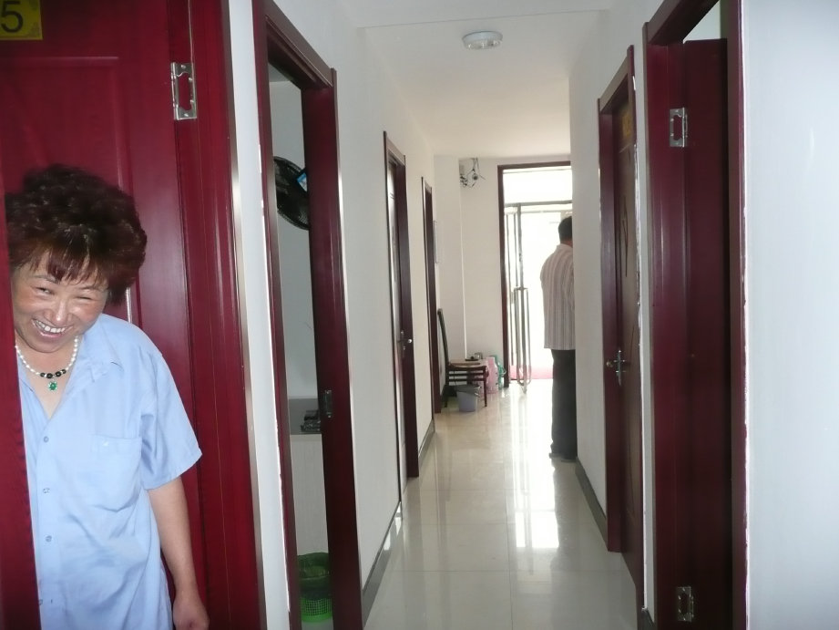 服务员很热情。