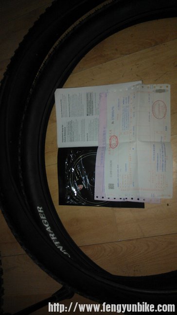 发票、说明书、光盘齐全