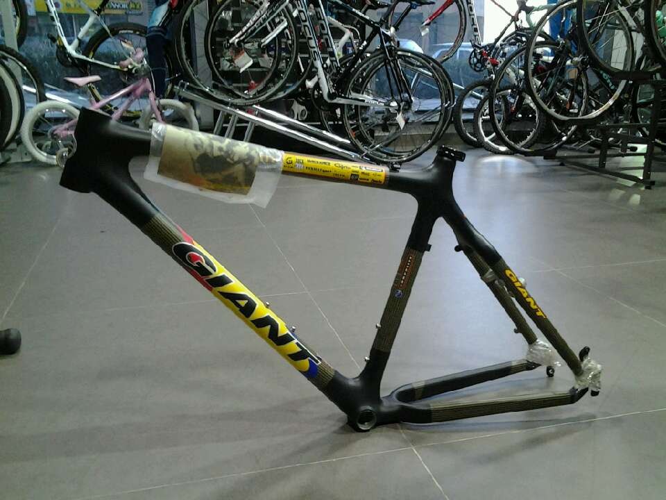 GIANT车架.jpg