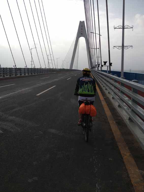 白天的清澜大桥