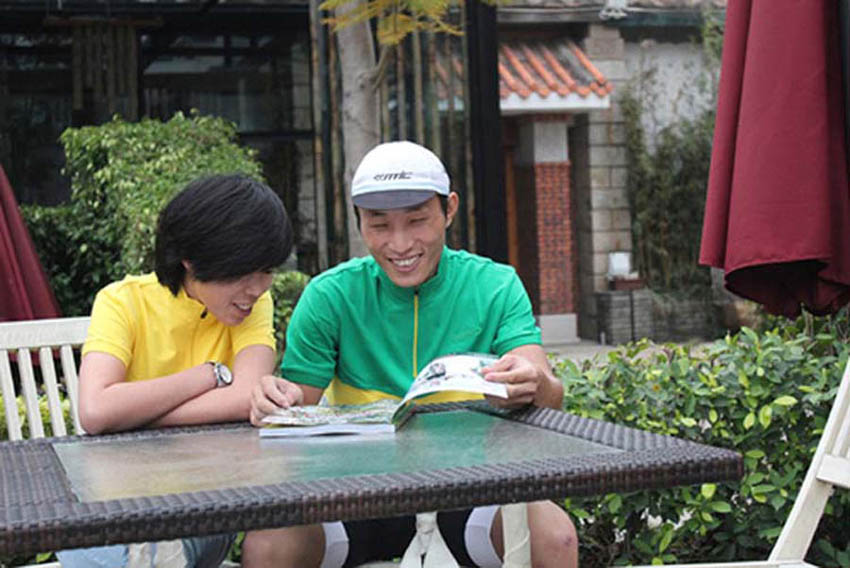 和十七在一起的小唐总是笑的很开心