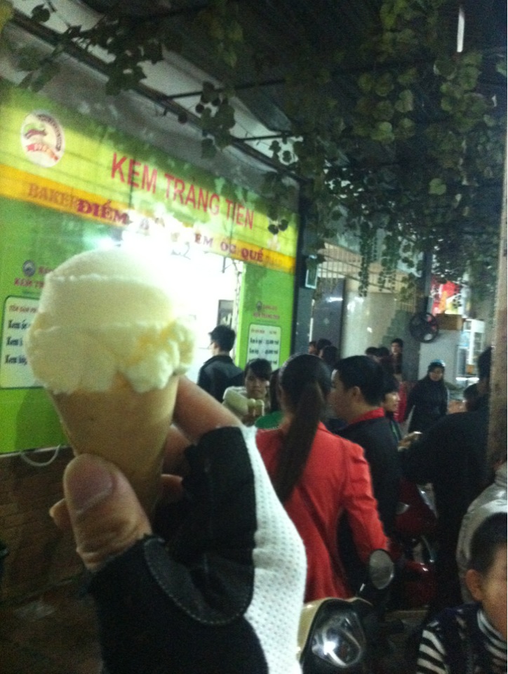 1958年开业的冰激淋店，一个要12000我的钱包啊！