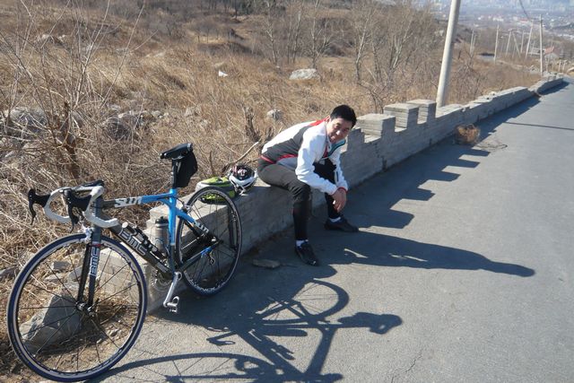 就是这个小螺丝