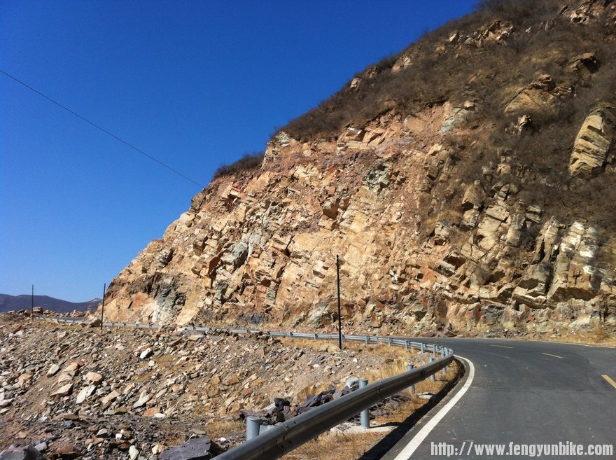 潭王路落石较多，一定要小心