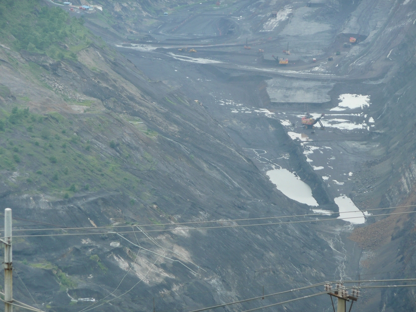 西路煤矿，亚洲第一。