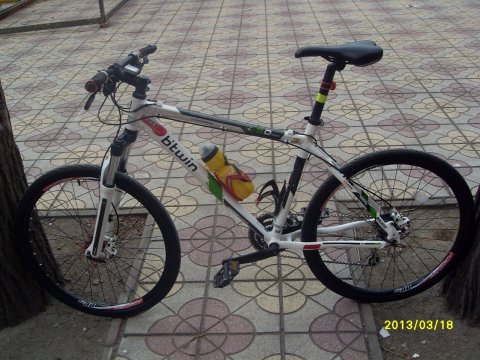 迪卡侬 RockRider 8.0