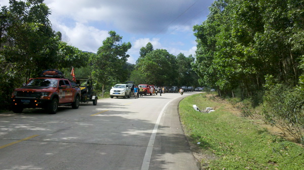 路遇越野车队