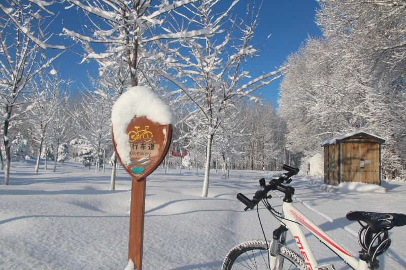 17.骑行路标.JPG