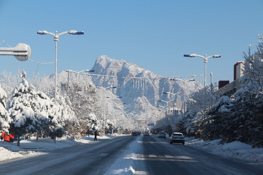 近看冠帽山，冠山书院由此来