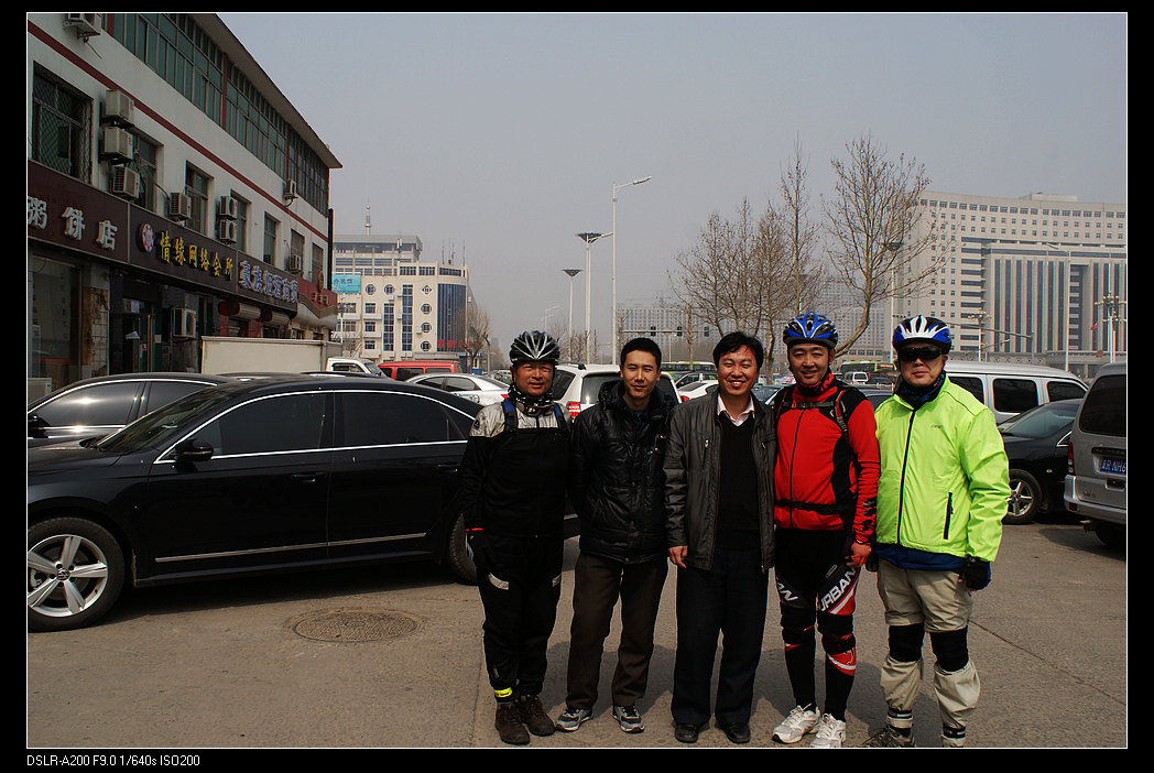 与霸州车友合影.jpg