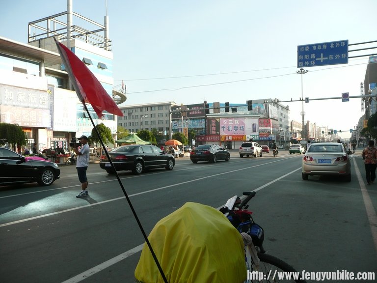 榆林市街景。