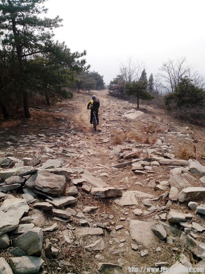 现实坡度要比这个陡，