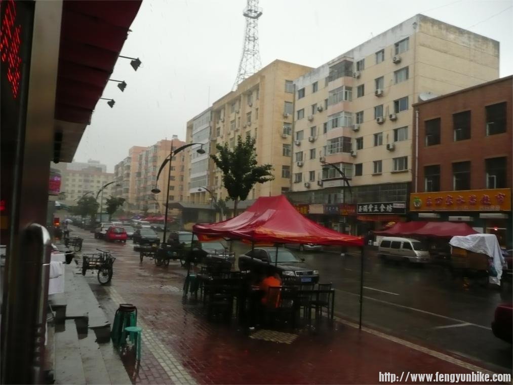 下了一天一夜。