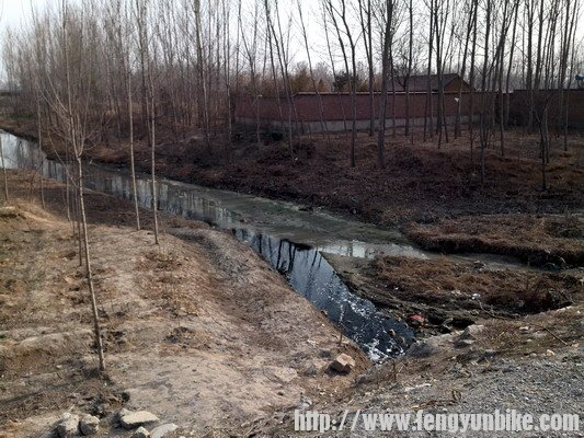 14.夏垫鲍丘河，河名很老，河水很臭，夏垫是癌症高发地区.jpg